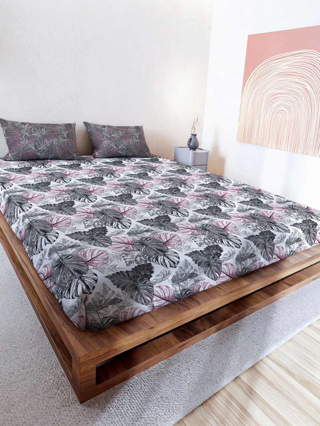 MAYFAIR HOMES LONDON Rushmoor Grey & White 144 TC Cotton Queen Bedsheet & 2 Pillow Covers
MAYFAIR HOMES LONDON Rushmoor Grey & White 144 TC Cotton Queen Bedsheet & 2 Pillow Covers