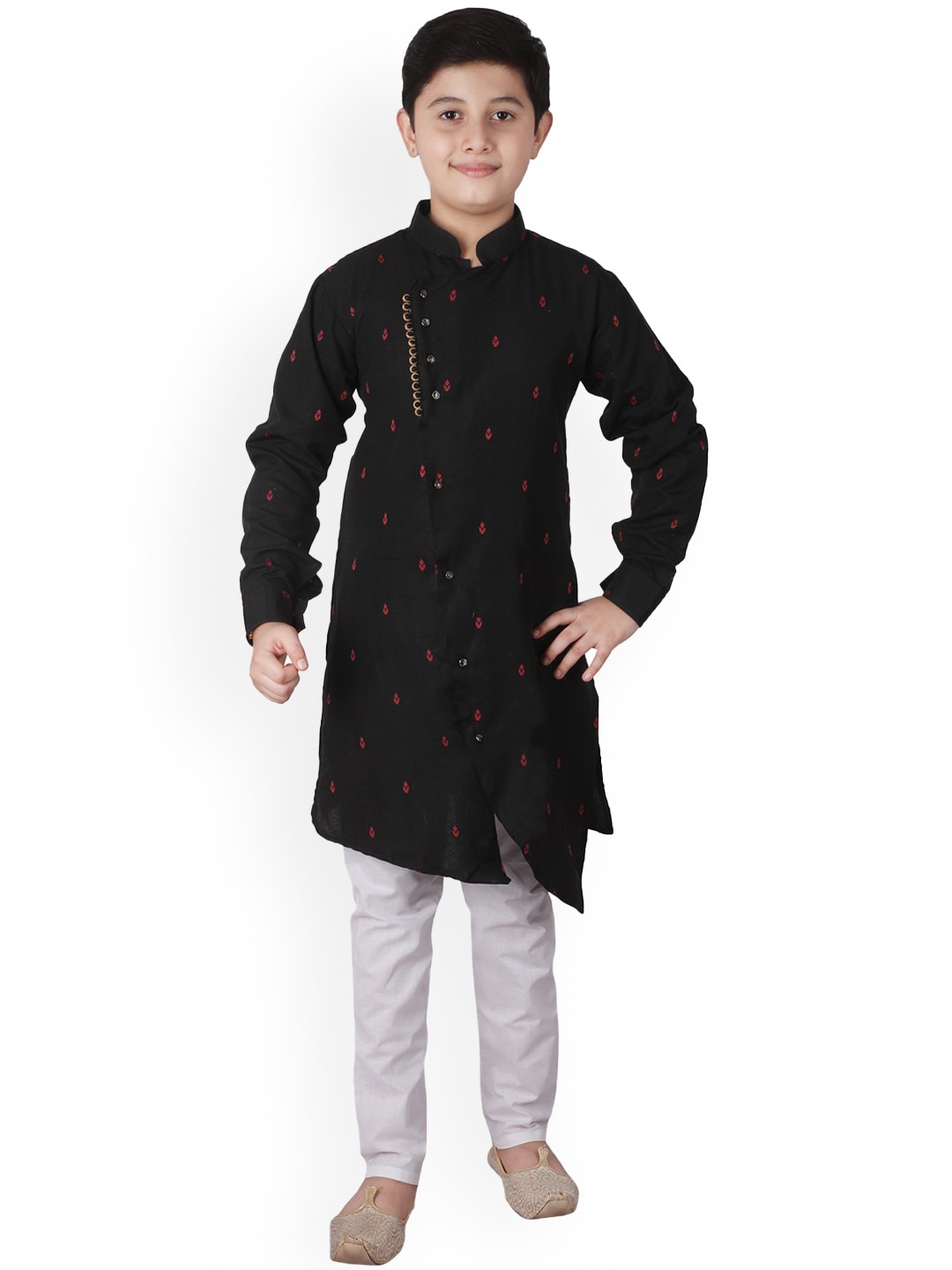 Pro-Ethic STYLE DEVELOPER Boys Ethnic Motifs Printed Angrakha Kurta with Pyjamas, Black
Pro-Ethic STYLE DEVELOPER Boys Ethnic Motifs Printed Angrakha Kurta with Pyjamas, Black