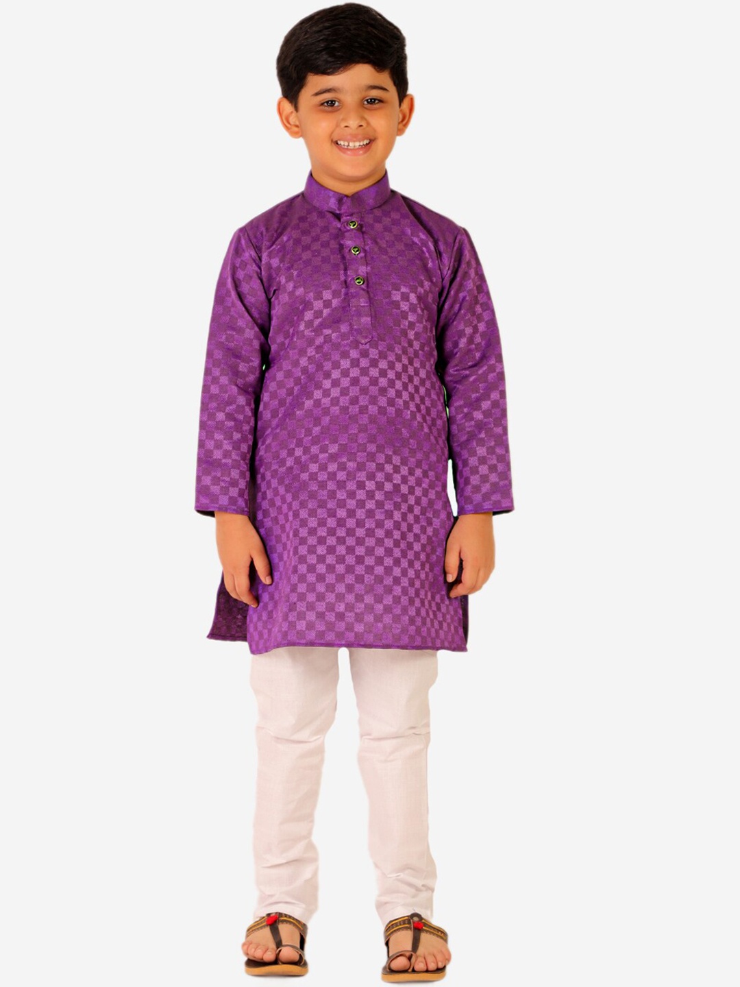Pro-Ethic STYLE DEVELOPER Boys Ethnic Motifs Printed Straight Kurta with Pyjamas, Purple
Pro-Ethic STYLE DEVELOPER Boys Ethnic Motifs Printed Straight Kurta with Pyjamas, Purple
