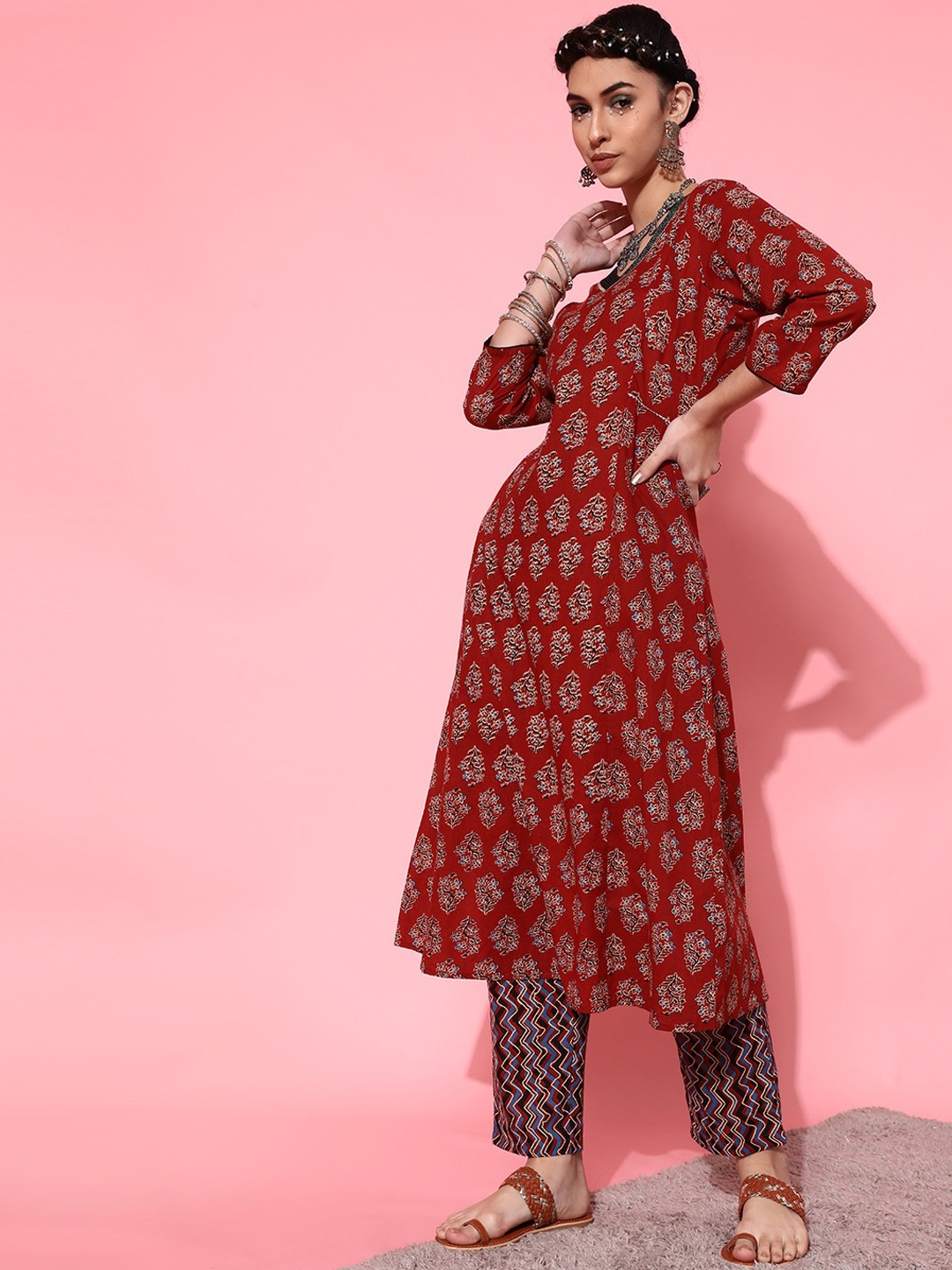 indo street V-Neck A-Line Floral Printed Gotta Patti Pure Cotton Kurta with Trousers, Maroon
indo street V-Neck A-Line Floral Printed Gotta Patti Pure Cotton Kurta with Trousers, Maroon