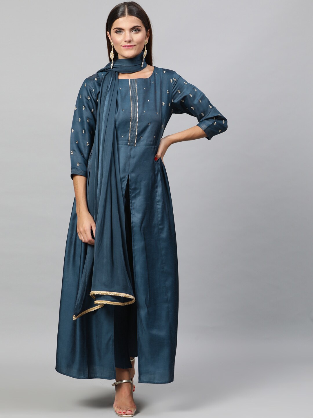 indo street Yoke Design Gotta Patti Kurta With Trousers with Dupatta, Navy blue
indo street Yoke Design Gotta Patti Kurta With Trousers with Dupatta, Navy blue