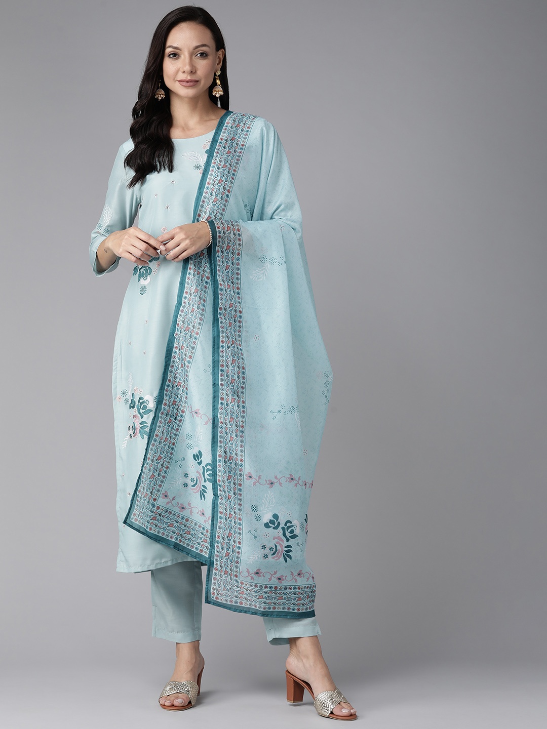 Yufta Floral Embroidered Regular Thread Work Pure Silk Kurta with Trousers & Dupatta, Turquoise blue
Yufta Floral Embroidered Regular Thread Work Pure Silk Kurta with Trousers & Dupatta, Turquoise blue