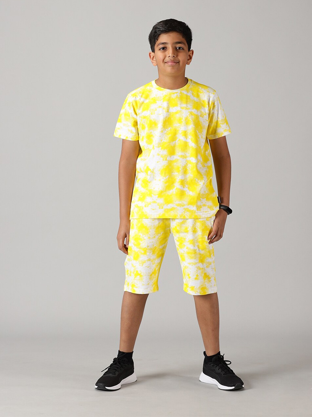 KiddoPanti Boys Tie & Dye Printed Pure Cotton T-shirt with Shorts Clothing Set, Yellow
KiddoPanti Boys Tie & Dye Printed Pure Cotton T-shirt with Shorts Clothing Set, Yellow