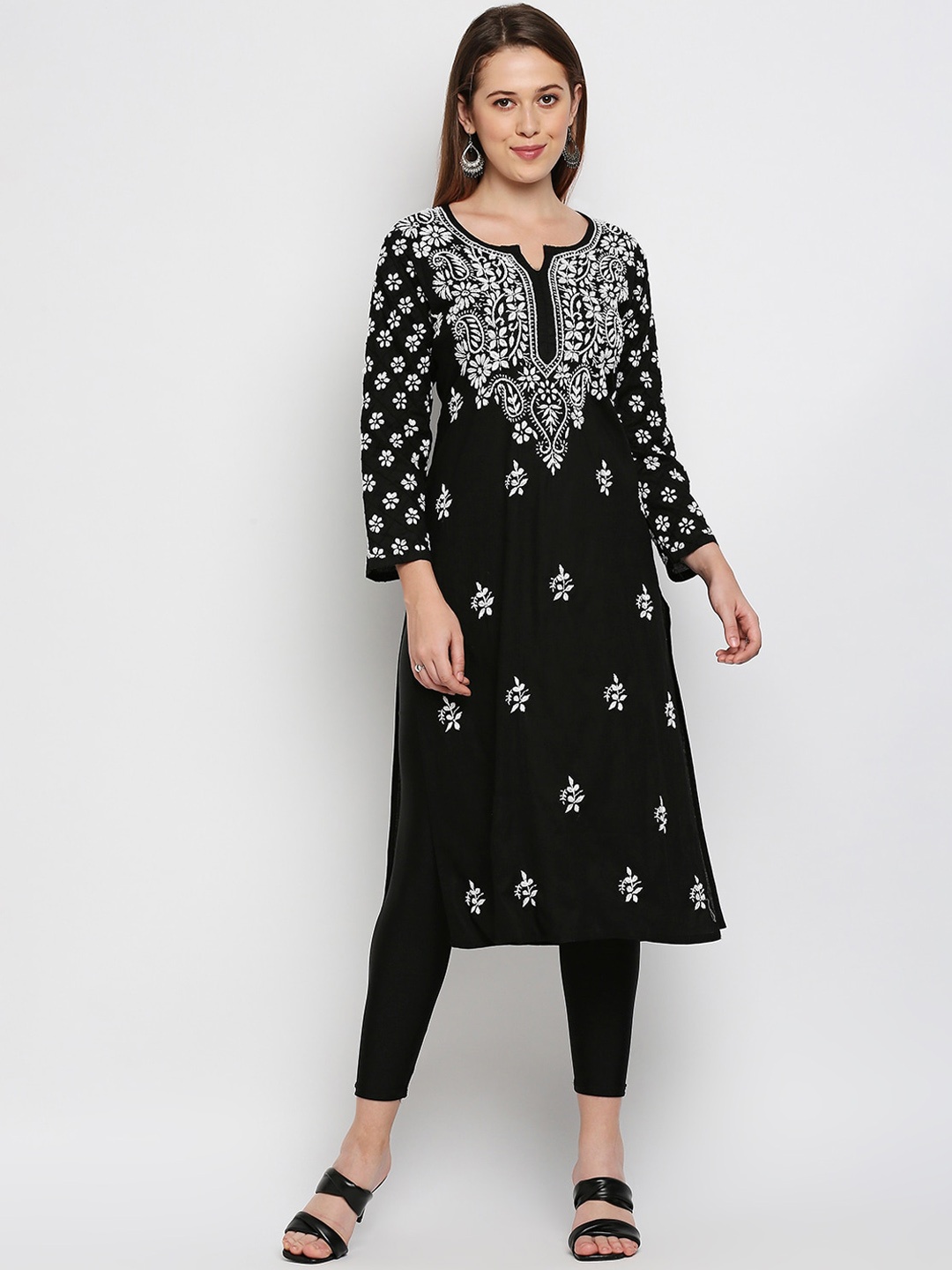 Indiankala4u Floral Chikankari Straight Cotton Kurta, Black