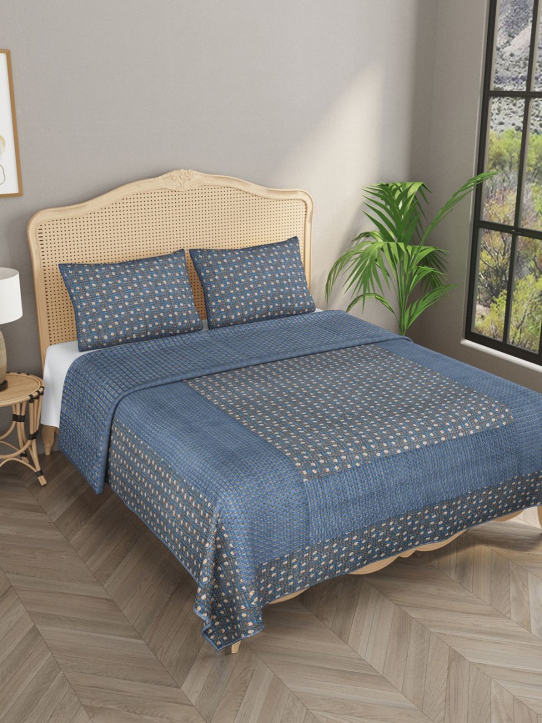 Gulaab Jaipur Blue & Beige Printed 500 TC Cotton Double King Bed Cover With 2 Pillow Covers
Gulaab Jaipur Blue & Beige Printed 500 TC Cotton Double King Bed Cover With 2 Pillow Covers