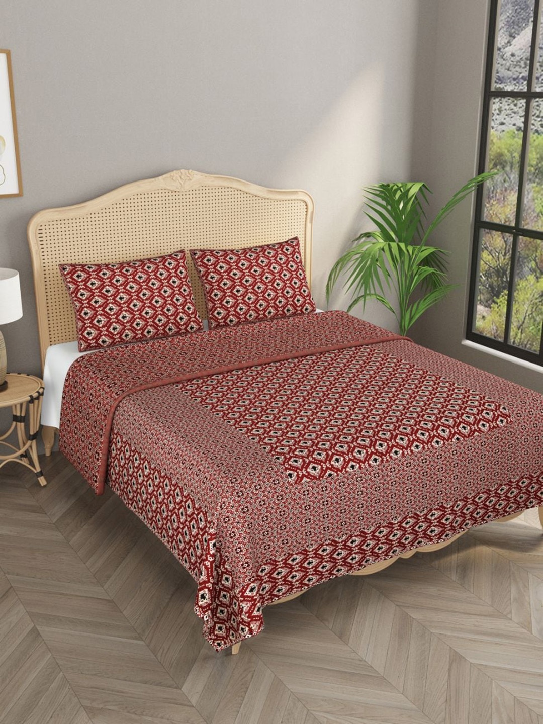 Gulaab Jaipur Maroon & Beige Printed 500 TC Cotton Double King Reversible Bed Cover With 2 Pillow Covers
Gulaab Jaipur Maroon & Beige Printed 500 TC Cotton Double King Reversible Bed Cover With 2 Pillow Covers