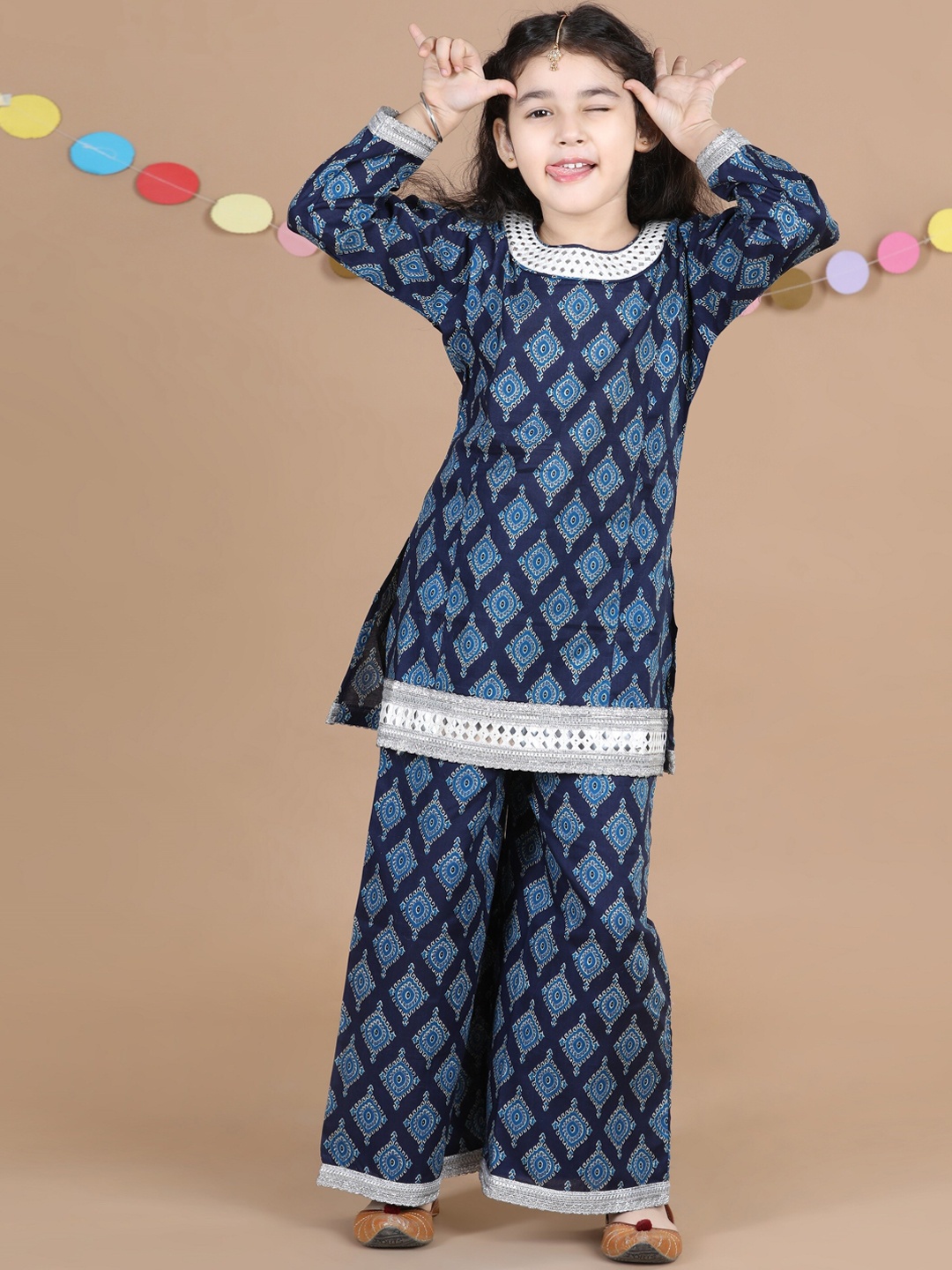 Aj DEZInES Girls Ethnic Motifs Printed Mirror Work Pure Cotton Kurti with Palazzos, Blue
Aj DEZInES Girls Ethnic Motifs Printed Mirror Work Pure Cotton Kurti with Palazzos, Blue
