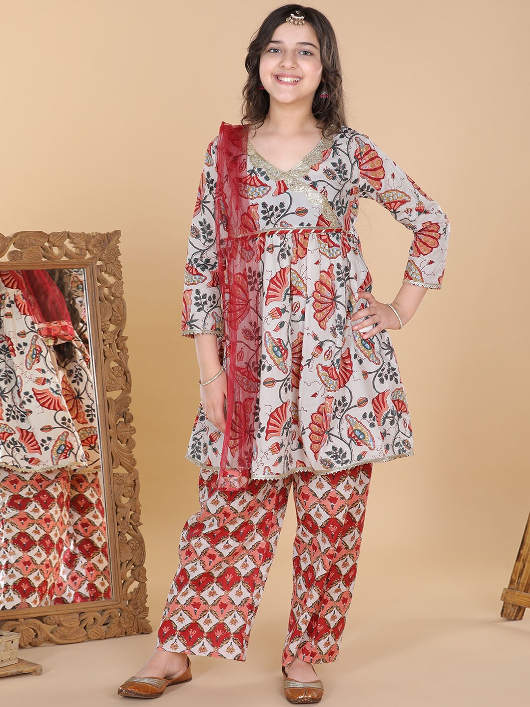 Aj DEZInES Girls Printed Gotta Patti Anarkali Pure Cotton Kurta with Trousers & Dupatta, Red
Aj DEZInES Girls Printed Gotta Patti Anarkali Pure Cotton Kurta with Trousers & Dupatta, Red
