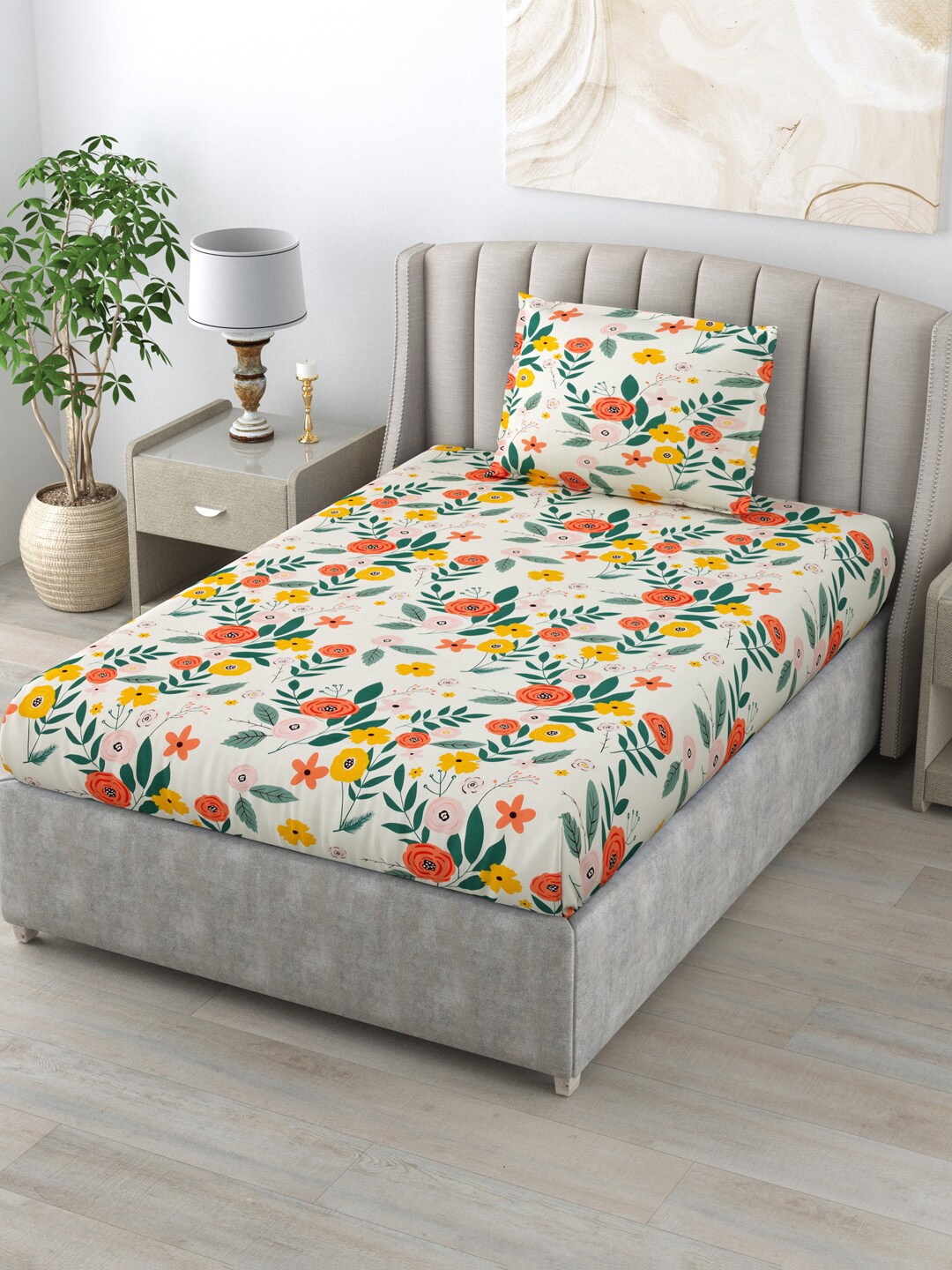 Salona Bichona Impression Cream-Coloured & Yellow 144 TC Single Bedsheet & Pillow Cover
Salona Bichona Impression Cream-Coloured & Yellow 144 TC Single Bedsheet & Pillow Cover