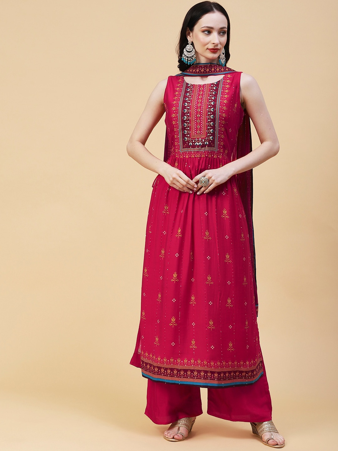 FASHOR Floral Printed High Slit Thread Work Kurta With Palazzos & Dupatta, Fuchsia
FASHOR Floral Printed High Slit Thread Work Kurta With Palazzos & Dupatta, Fuchsia