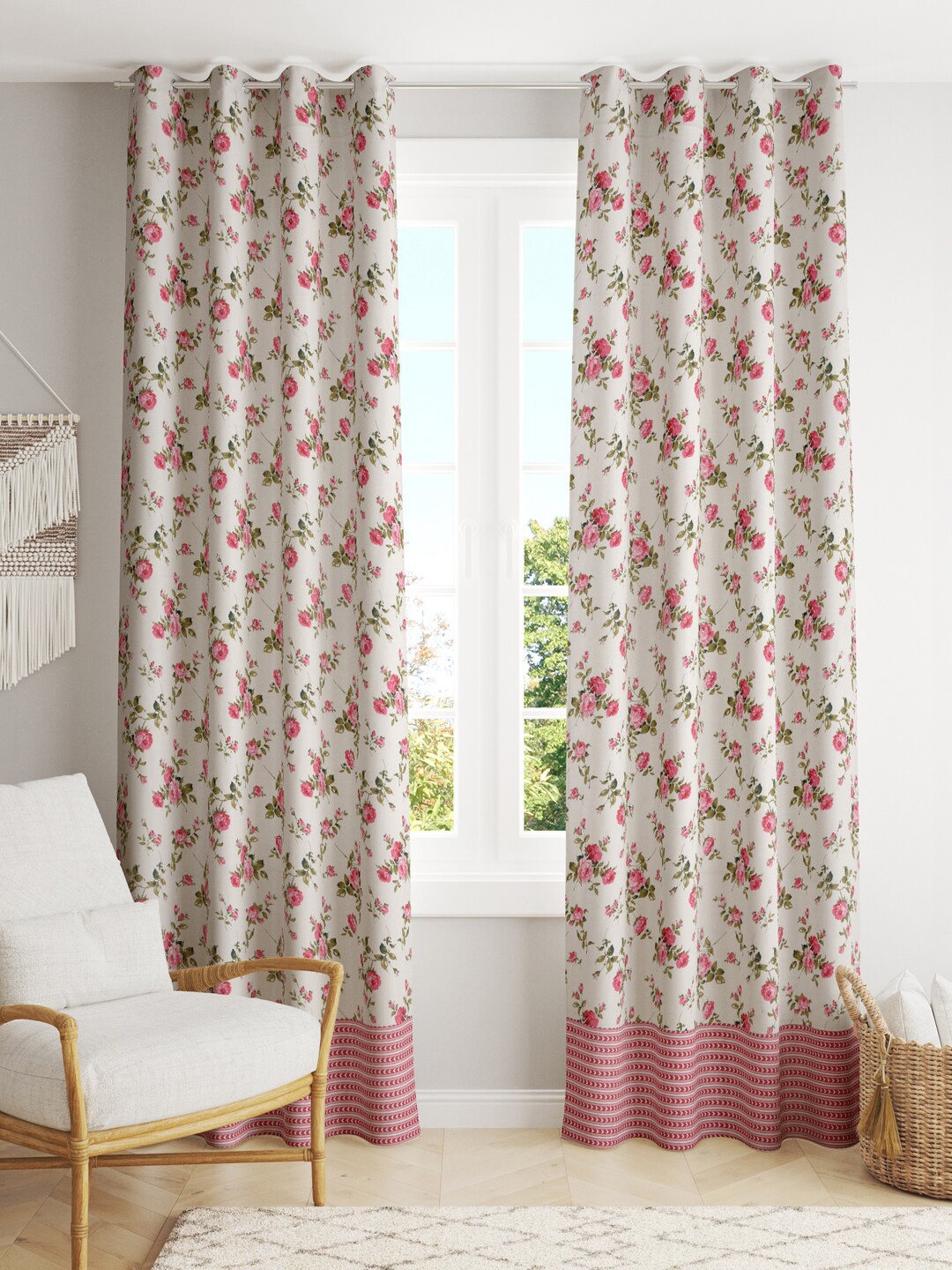 Salona Bichona Pink & White Floral Door Curtain