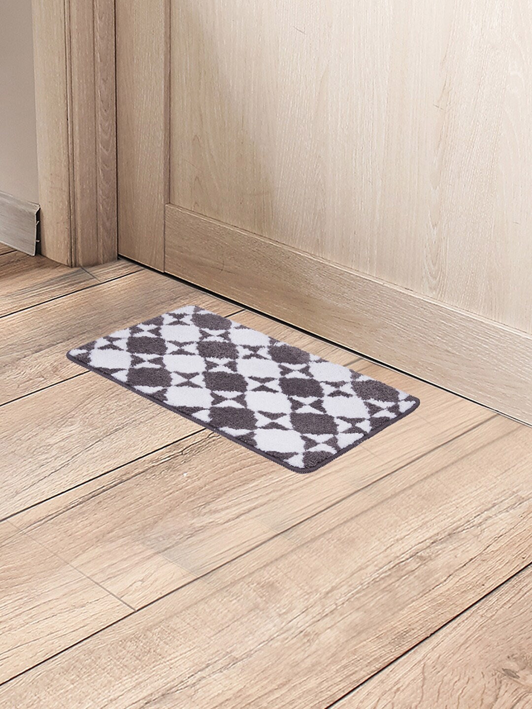 Black gold Pack of 2 Printed Cotton Anti-Skid Heavy Duty Rug Shoes Scraper Bathroom Mats, Grey
Black gold Pack of 2 Printed Cotton Anti-Skid Heavy Duty Rug Shoes Scraper Bathroom Mats, Grey