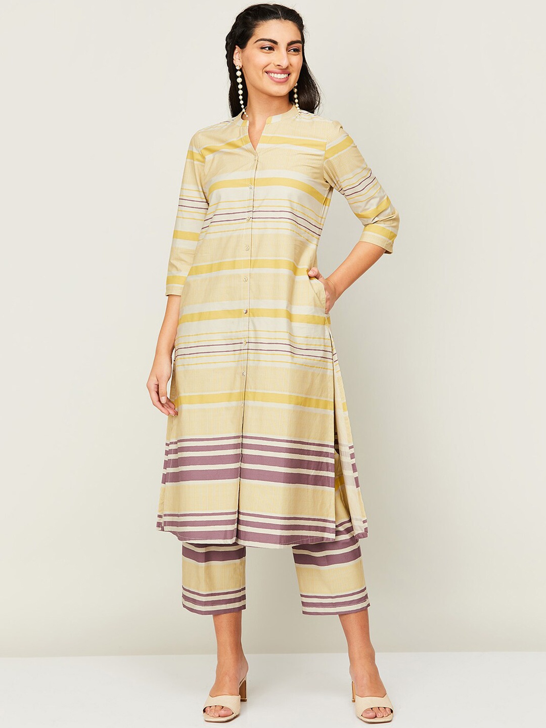 Melange by Lifestyle Striped Mandarin Collar Pure Cotton Kurta with Trousers, Off white
Melange by Lifestyle Striped Mandarin Collar Pure Cotton Kurta with Trousers, Off white