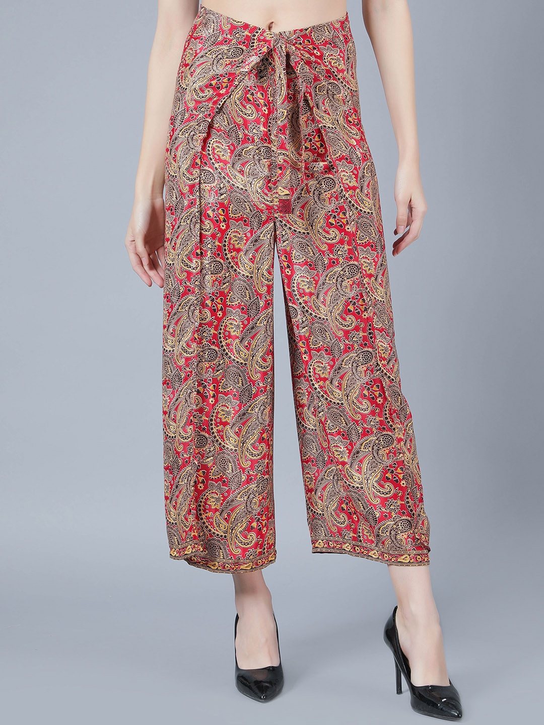 Aditi Wasan Women Floral Printed Mid-Rise Easy Wash Flared Tie Warp Parallel Trousers, Red
Aditi Wasan Women Floral Printed Mid-Rise Easy Wash Flared Tie Warp Parallel Trousers, Red