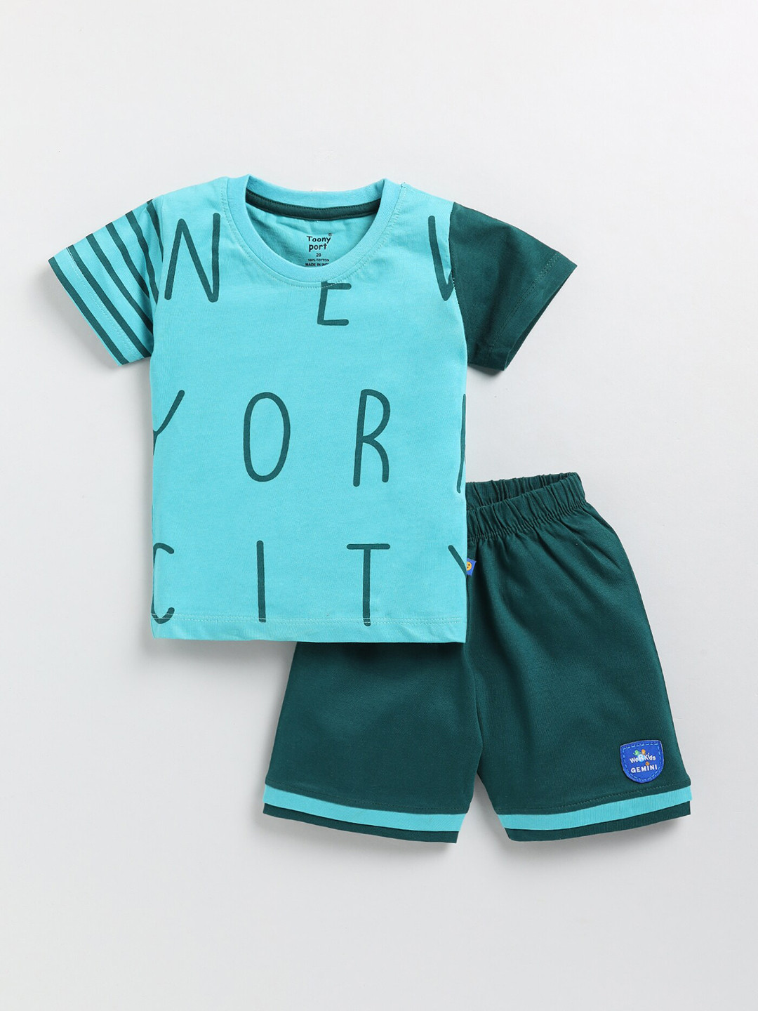 Toonyport Boys Printed Pure Cotton Short Sleeves T-shirt with Shorts Clothing Set, Turquoise blue
Toonyport Boys Printed Pure Cotton Short Sleeves T-shirt with Shorts Clothing Set, Turquoise blue