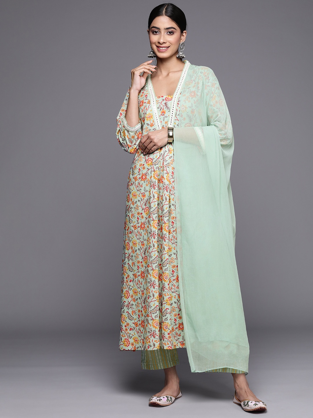 Varanga Floral Printed Regular Mirror Work Kurta With Trousers & Dupatta, Sea green
Varanga Floral Printed Regular Mirror Work Kurta With Trousers & Dupatta, Sea green