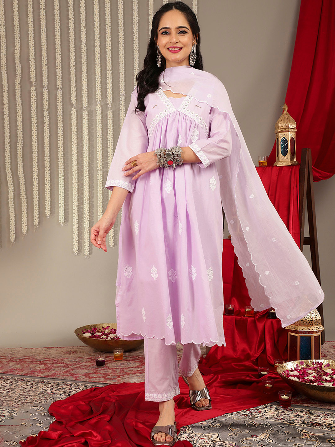 Varanga Floral Embroidered Empire Thread Work Pure Cotton Kurta With Trousers & Dupatta, Lavender
Varanga Floral Embroidered Empire Thread Work Pure Cotton Kurta With Trousers & Dupatta, Lavender