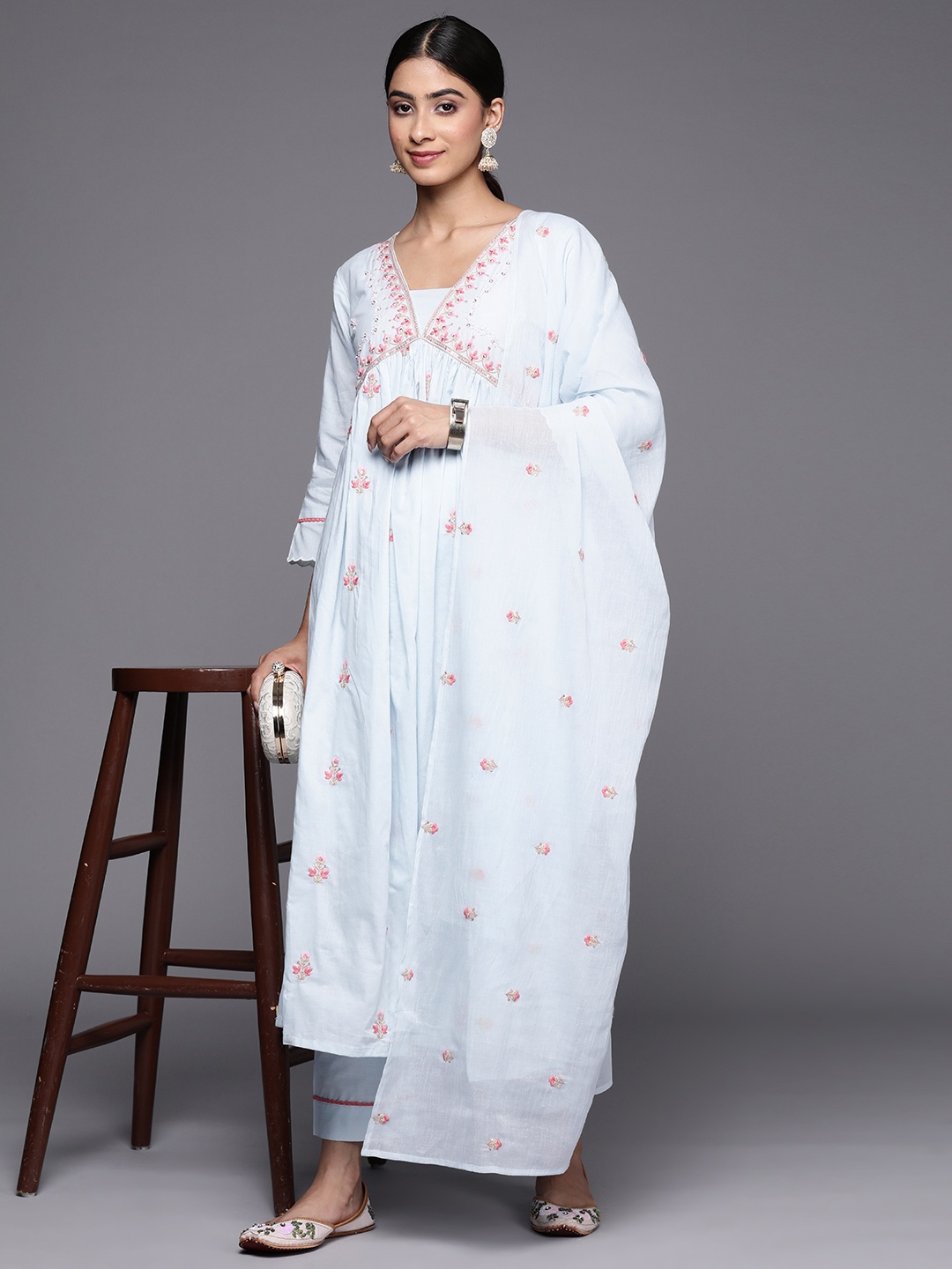 Varanga Floral Embroidered Empire Sequinned Pure Cotton Kurta With Trousers & Dupatta, Blue
Varanga Floral Embroidered Empire Sequinned Pure Cotton Kurta With Trousers & Dupatta, Blue
