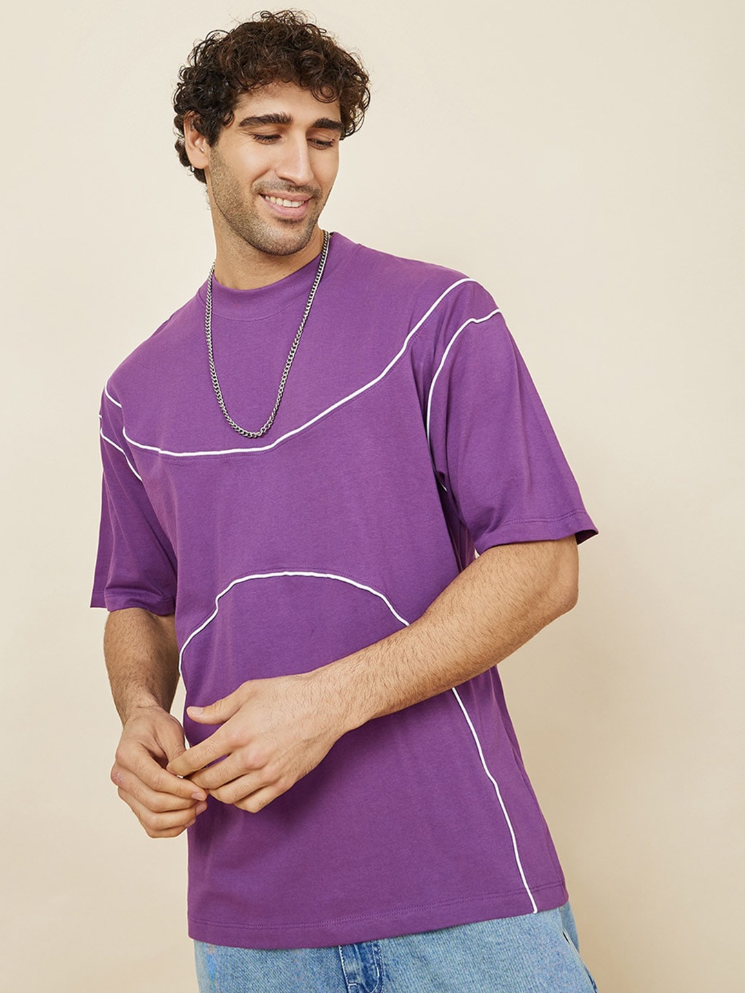 Styli Purple & White Drop-Shoulder Sleeves Cotton Piping Insert Detail Boxy Fit T-shirt
Styli Purple & White Drop-Shoulder Sleeves Cotton Piping Insert Detail Boxy Fit T-shirt
