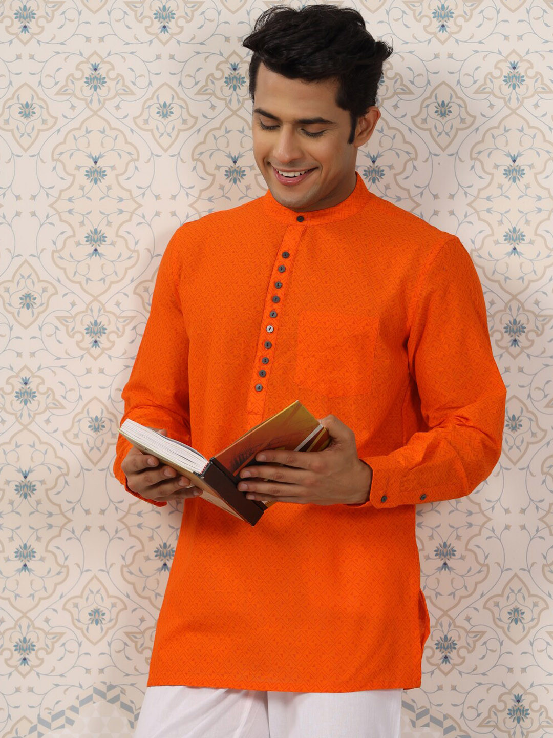 Ode by House of Pataudi Printed Band Collar Pure Cotton Straight Kurti With Trousers, Orange
Ode by House of Pataudi Printed Band Collar Pure Cotton Straight Kurti With Trousers, Orange