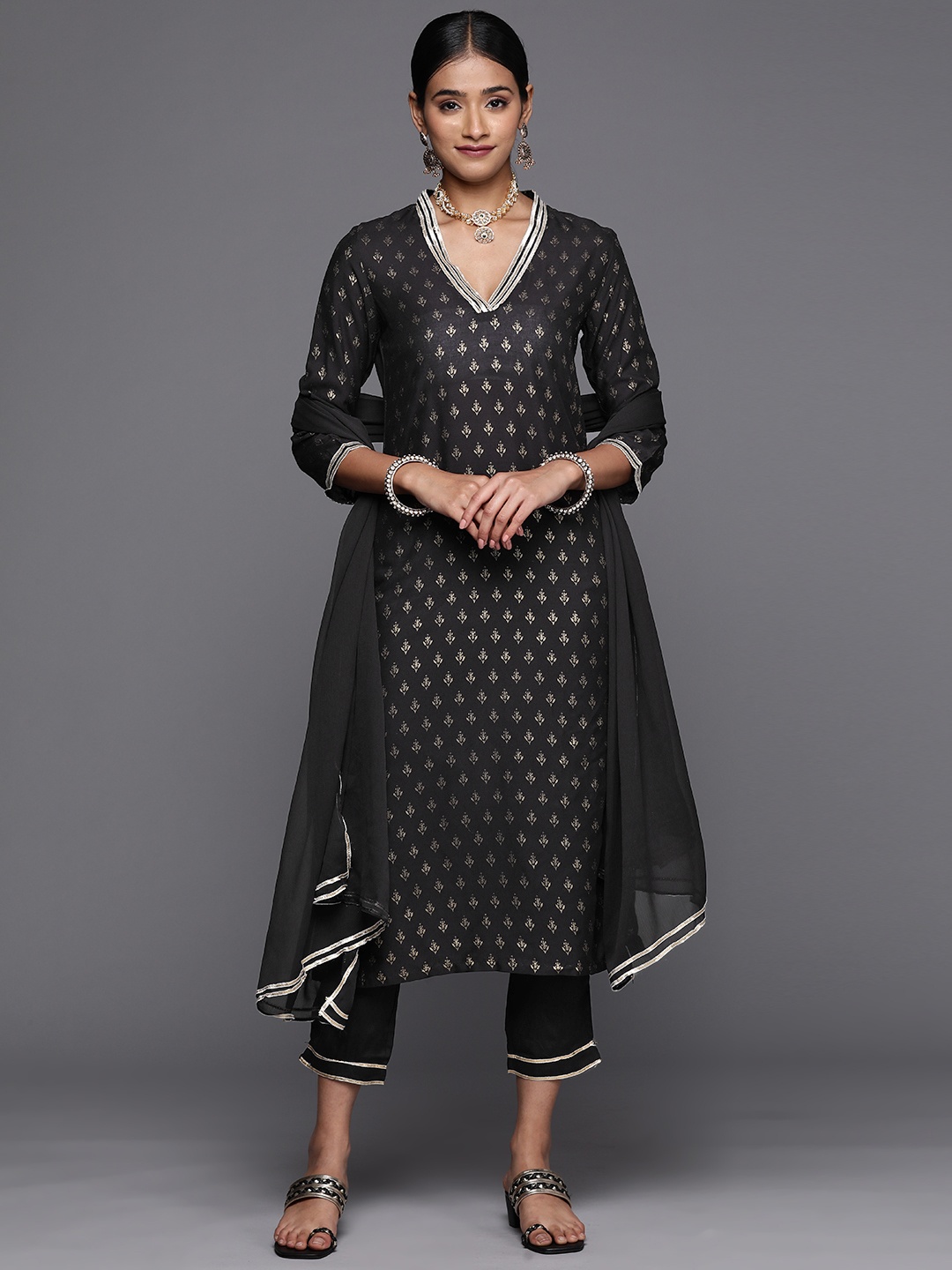 Biba Women Ethnic Motifs Printed Gotta Patti Kurta with Trousers & Dupatta, Black
Biba Women Ethnic Motifs Printed Gotta Patti Kurta with Trousers & Dupatta, Black