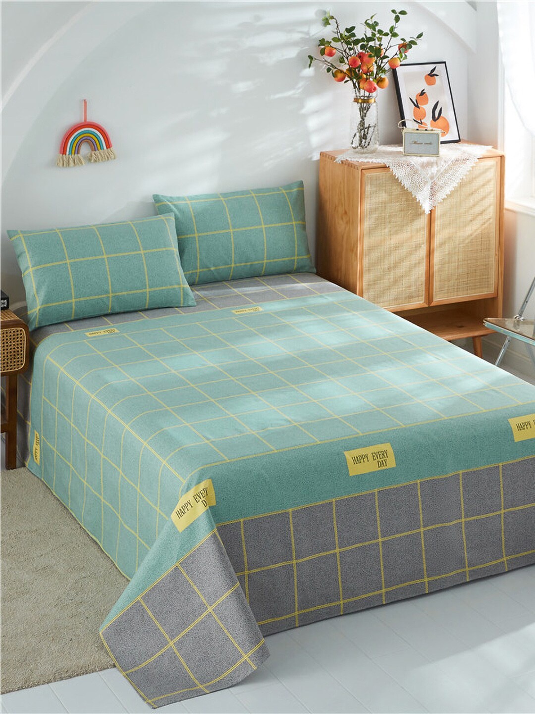 JC HOME Green & Grey Geometric Printed 186 TC Cotton King Bedsheet & 2 Pillow Covers
JC HOME Green & Grey Geometric Printed 186 TC Cotton King Bedsheet & 2 Pillow Covers