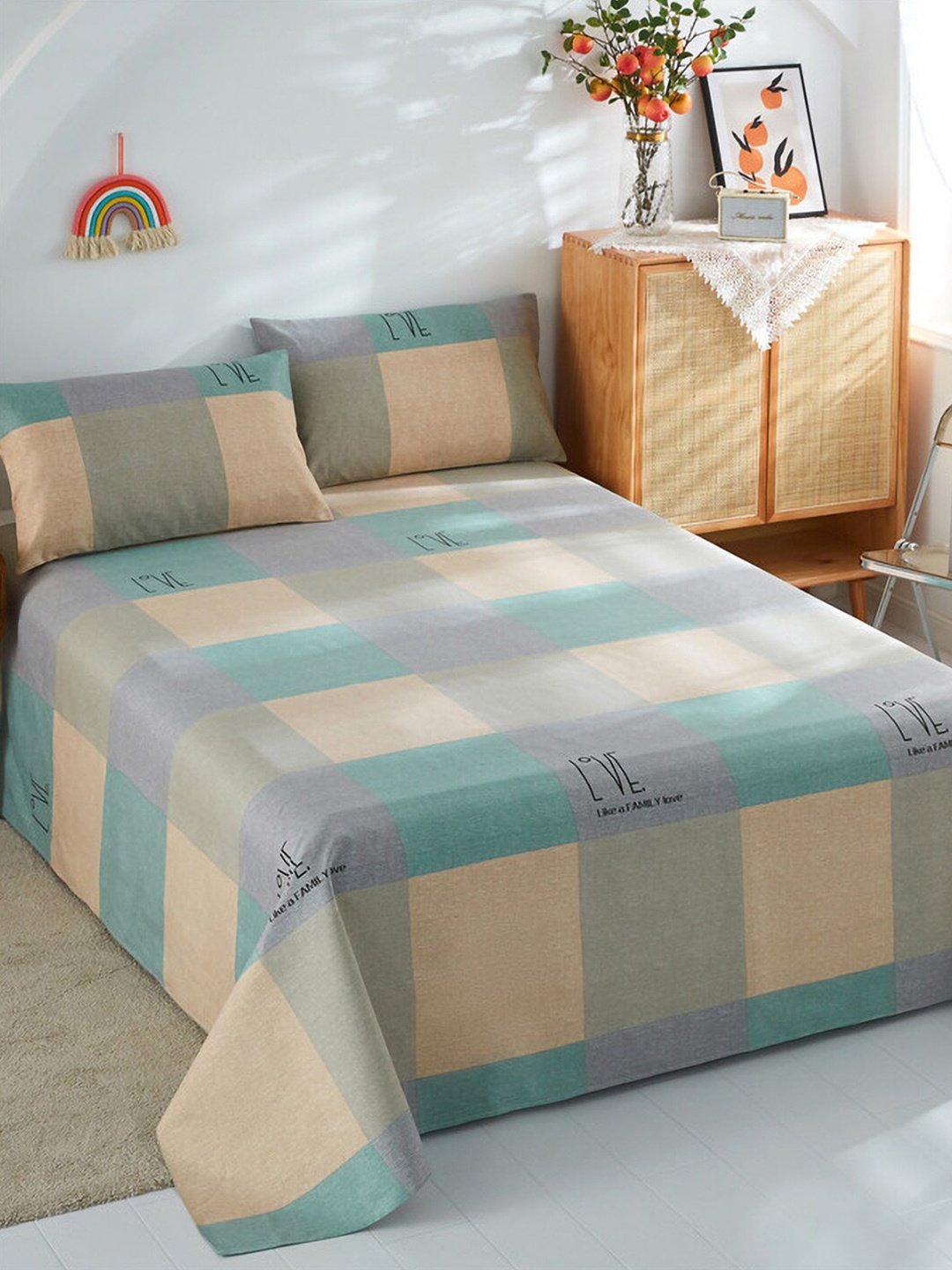 JC Collection Green & Beige Geometric 186 TC Pure Cotton King Bedsheet & 2 Pillow Covers
JC Collection Green & Beige Geometric 186 TC Pure Cotton King Bedsheet & 2 Pillow Covers