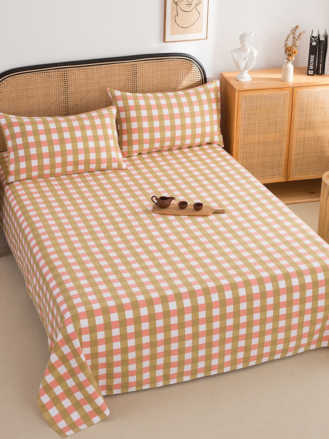 JC Collection Beige & Pink Geometric 220 TC Pure Cotton Queen Bedsheet & 2 Pillow Covers
JC Collection Beige & Pink Geometric 220 TC Pure Cotton Queen Bedsheet & 2 Pillow Covers