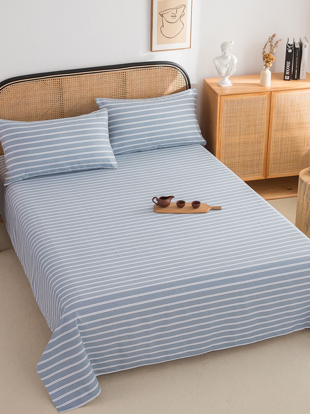 JC Collection Blue & White Striped 220 TC Pure Cotton King Bedsheet With 2 Pillow Covers
JC Collection Blue & White Striped 220 TC Pure Cotton King Bedsheet With 2 Pillow Covers