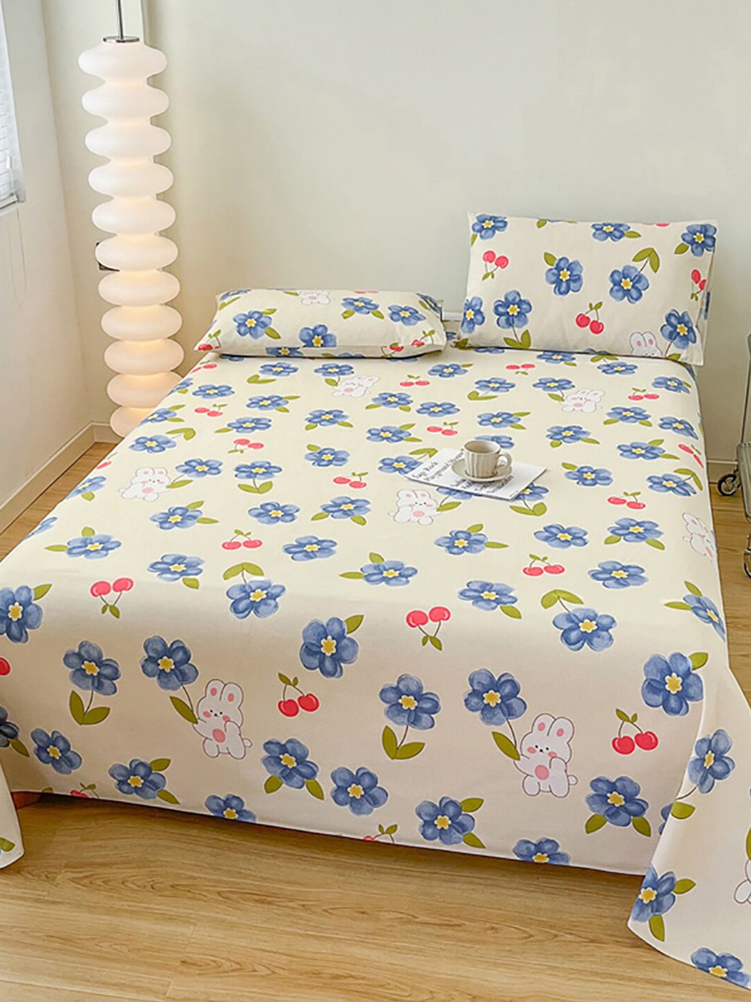 JC Collection Beige & Blue Floral 186 TC Pure Cotton King Bedsheet With 2 Pillow Covers
JC Collection Beige & Blue Floral 186 TC Pure Cotton King Bedsheet With 2 Pillow Covers