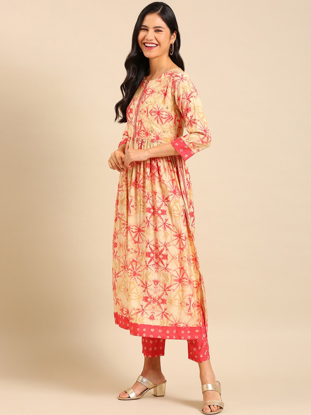 SHOWOFF Dyed Beads and Stones A-Line Chanderi Silk Kurta with Trousers & Dupatta, Peach
SHOWOFF Dyed Beads and Stones A-Line Chanderi Silk Kurta with Trousers & Dupatta, Peach