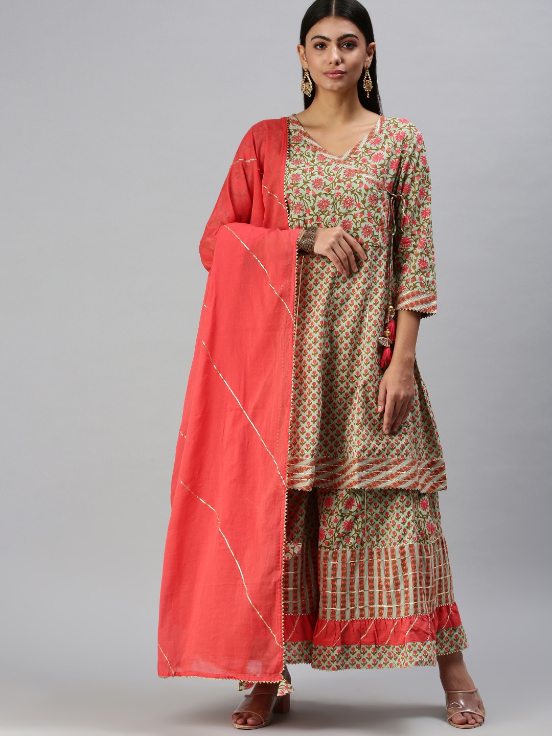 SHOWOFF Floral Printed Angrakha Gotta Patti A-Line Kurta with Palazzos & Dupatta, Green
SHOWOFF Floral Printed Angrakha Gotta Patti A-Line Kurta with Palazzos & Dupatta, Green