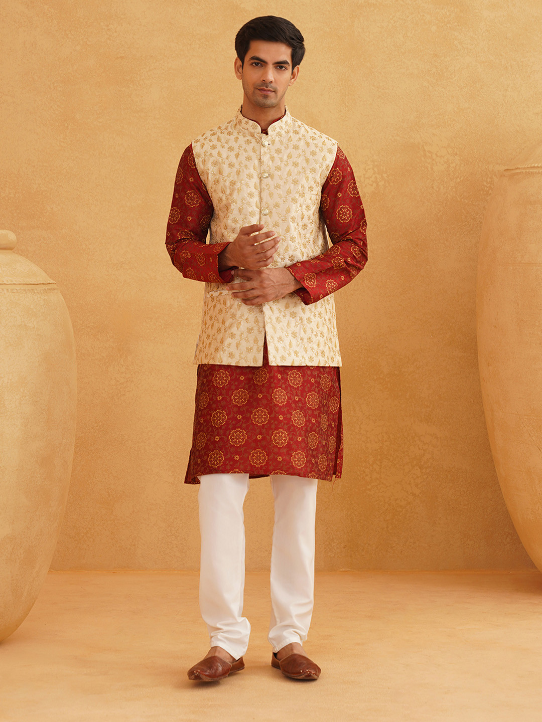 SOJANYA Ethnic Motifs Printed Regular Kurta With Churidar & With Nehru Jacket, Maroon
SOJANYA Ethnic Motifs Printed Regular Kurta With Churidar & With Nehru Jacket, Maroon