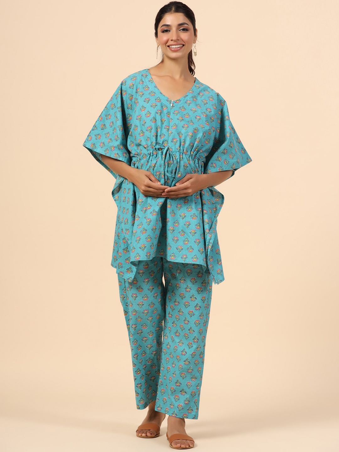 Ikk Kudi by Seerat V-Neck Floral Printed Kaftan Maternity Pure Cotton Kurti with Trousers, Turquoise blue
Ikk Kudi by Seerat V-Neck Floral Printed Kaftan Maternity Pure Cotton Kurti with Trousers, Turquoise blue