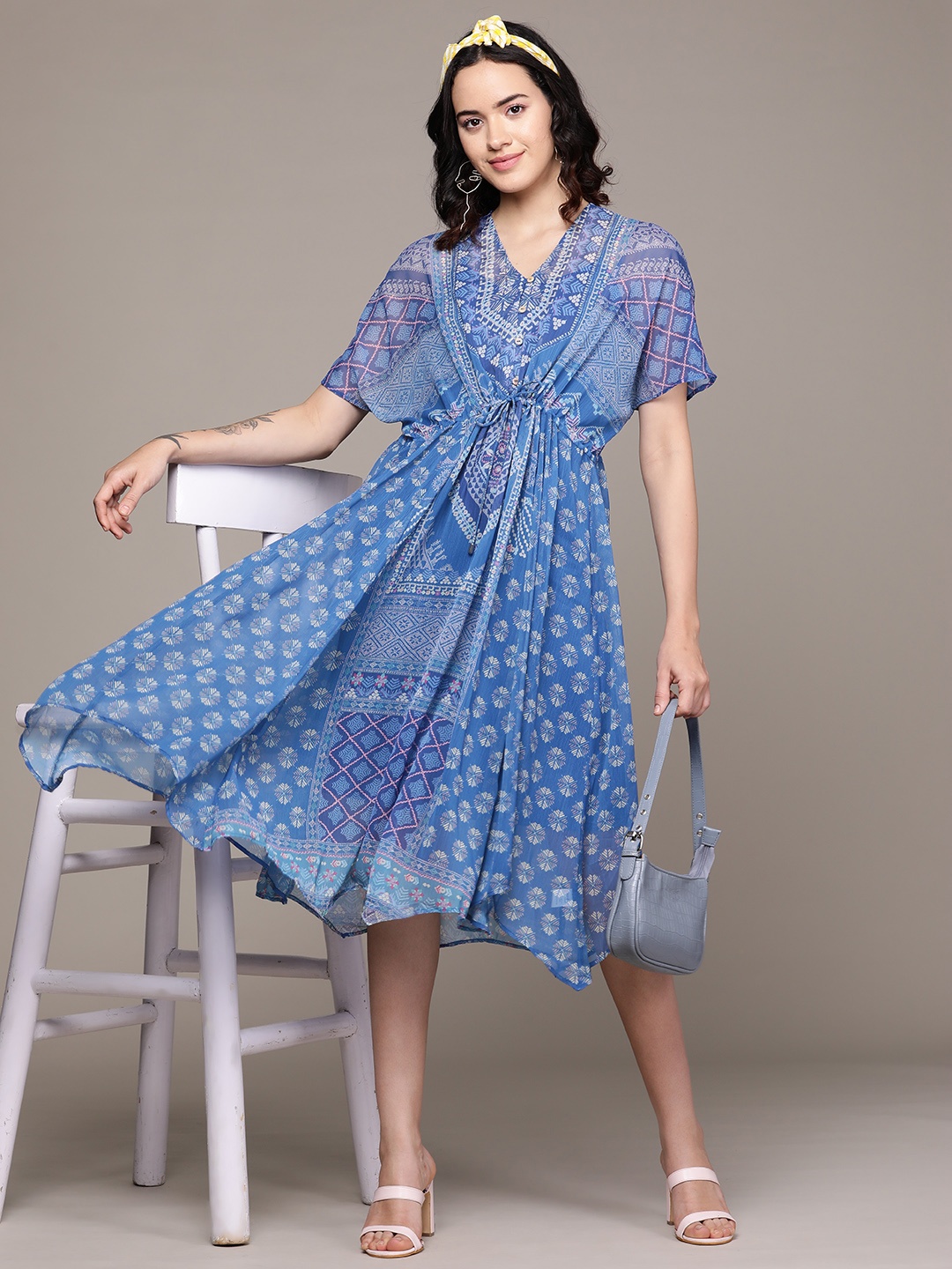 aarke Ritu Kumar Ethnic Motifs Print Flared Sleeve Chiffon Kaftan Midi Dress with Camisole, Blue
aarke Ritu Kumar Ethnic Motifs Print Flared Sleeve Chiffon Kaftan Midi Dress with Camisole, Blue
