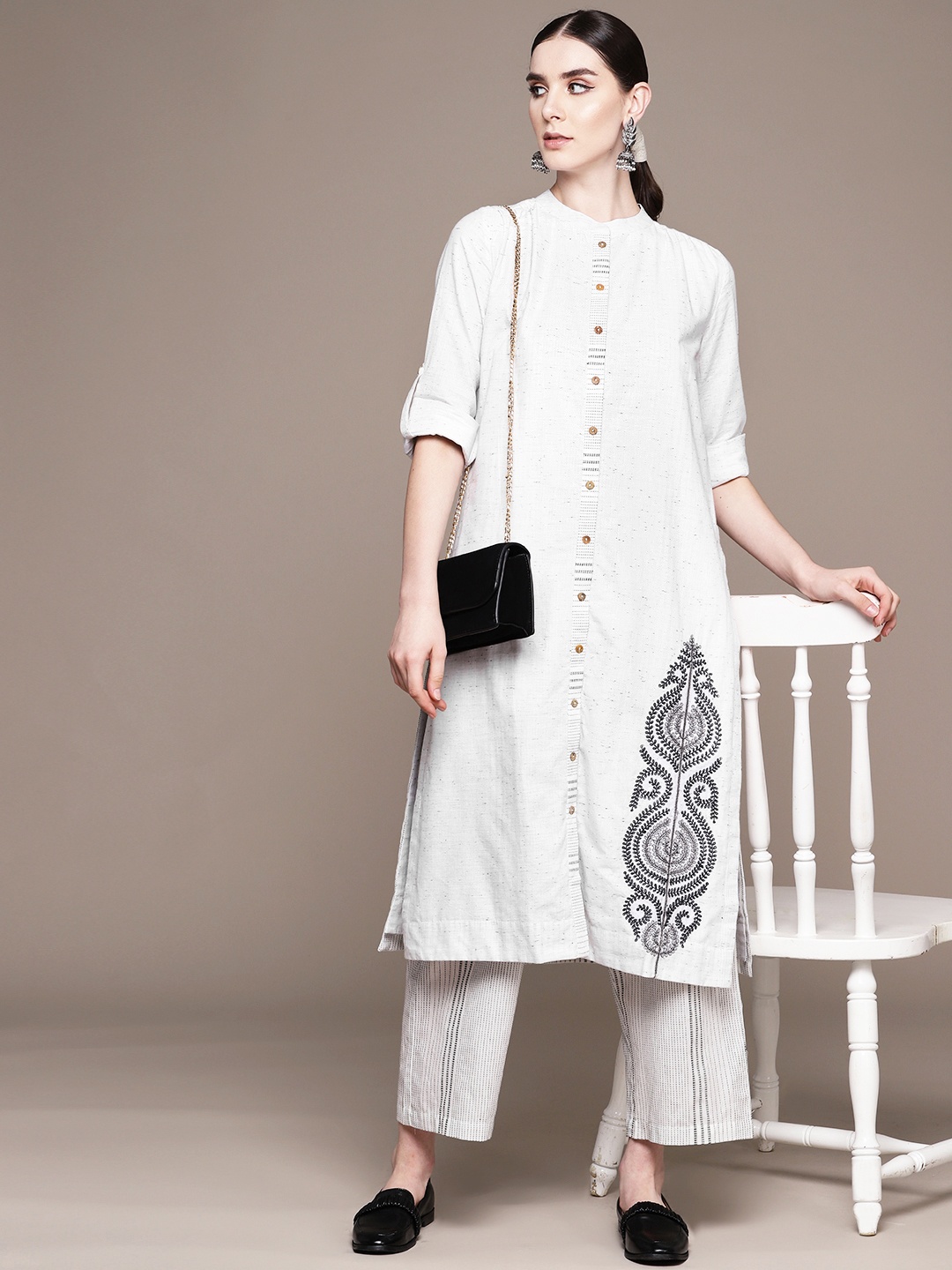 Ritu Kumar Women Ethnic Motifs Embroidered Regular Pure Cotton Kurta with Palazzos, White
Ritu Kumar Women Ethnic Motifs Embroidered Regular Pure Cotton Kurta with Palazzos, White