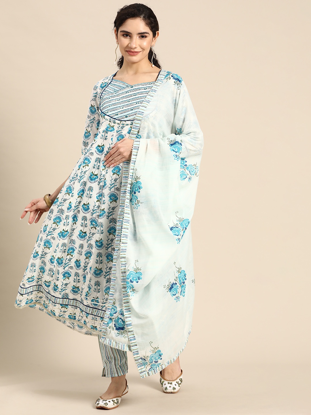 Prakhya Floral Printed Regular Mirror Work Pure Cotton Kurta with Palazzos & With Dupatta, Blue
Prakhya Floral Printed Regular Mirror Work Pure Cotton Kurta with Palazzos & With Dupatta, Blue