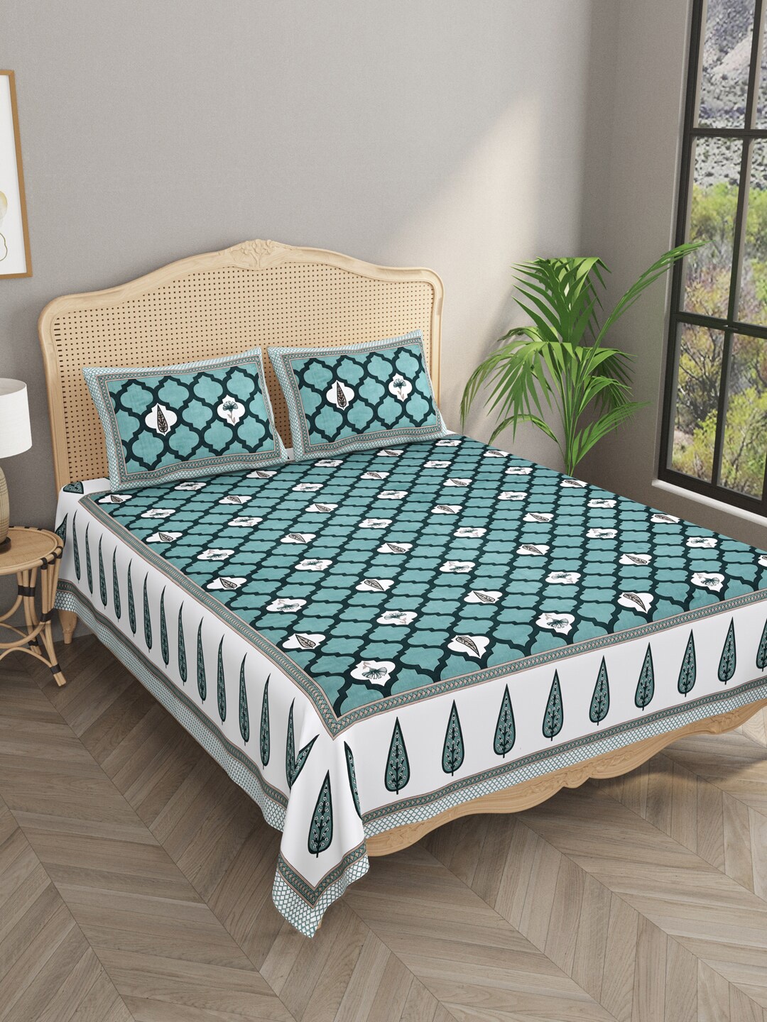 Gulaab Jaipur Blue & White Geometric Printed 330 TC Cotton King Bedsheet & Pillow Covers
Gulaab Jaipur Blue & White Geometric Printed 330 TC Cotton King Bedsheet & Pillow Covers