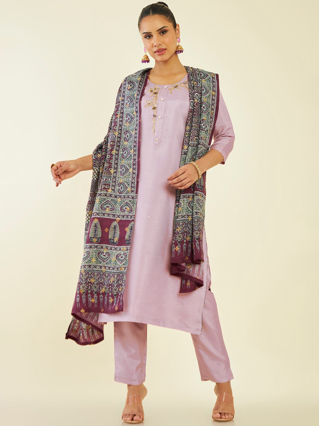 Soch Ethnic Motifs Embroidered Sequined Kurta with Trousers & Dupatta, Lavender
Soch Ethnic Motifs Embroidered Sequined Kurta with Trousers & Dupatta, Lavender