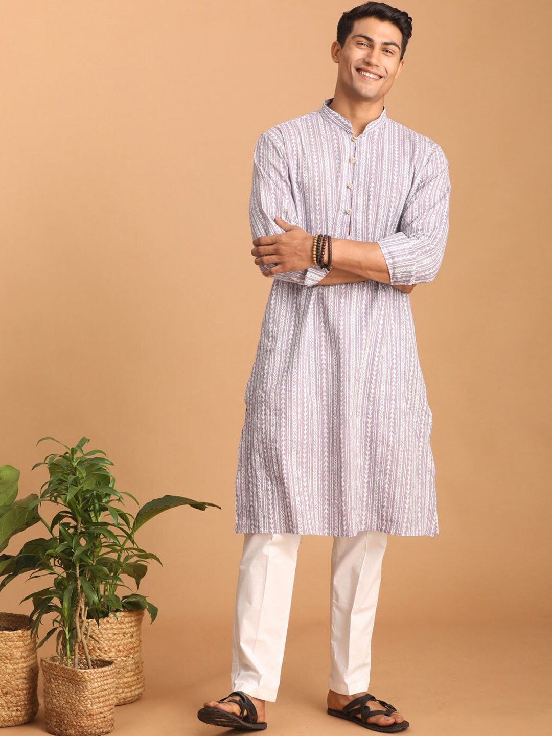 VASTRAMAY Striped Printed Regular Pure Cotton Sustainable Kurta With Pyjamas, Purple
VASTRAMAY Striped Printed Regular Pure Cotton Sustainable Kurta With Pyjamas, Purple