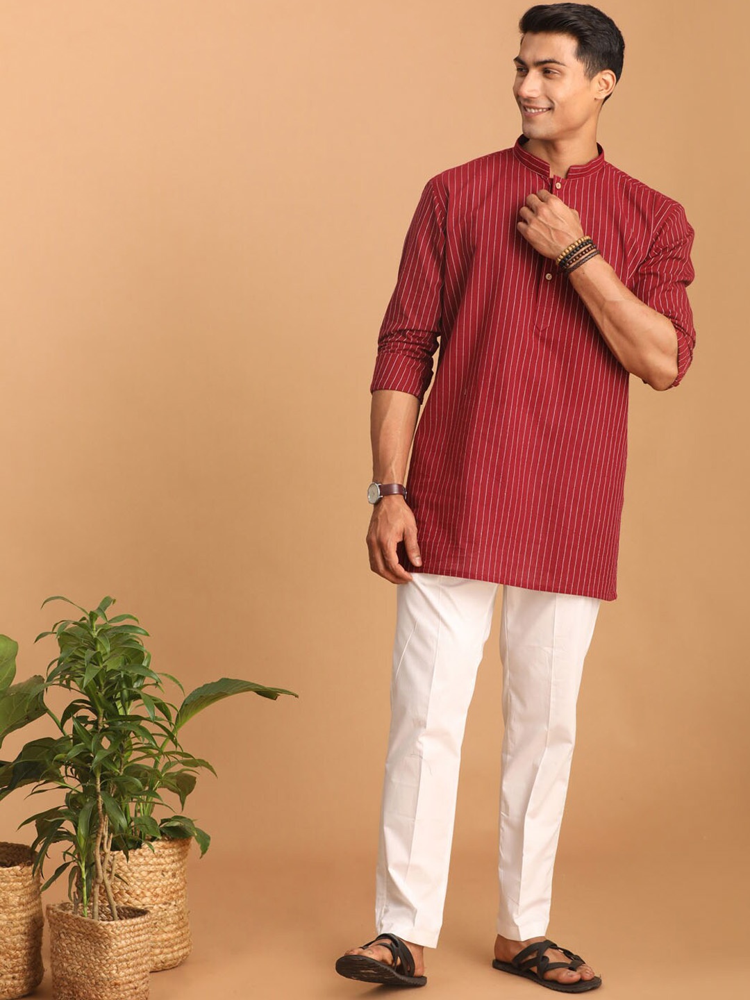 VASTRAMAY Striped Mandarin Collar Pure Cotton Sustainable Kurta With Trousers, Maroon
VASTRAMAY Striped Mandarin Collar Pure Cotton Sustainable Kurta With Trousers, Maroon