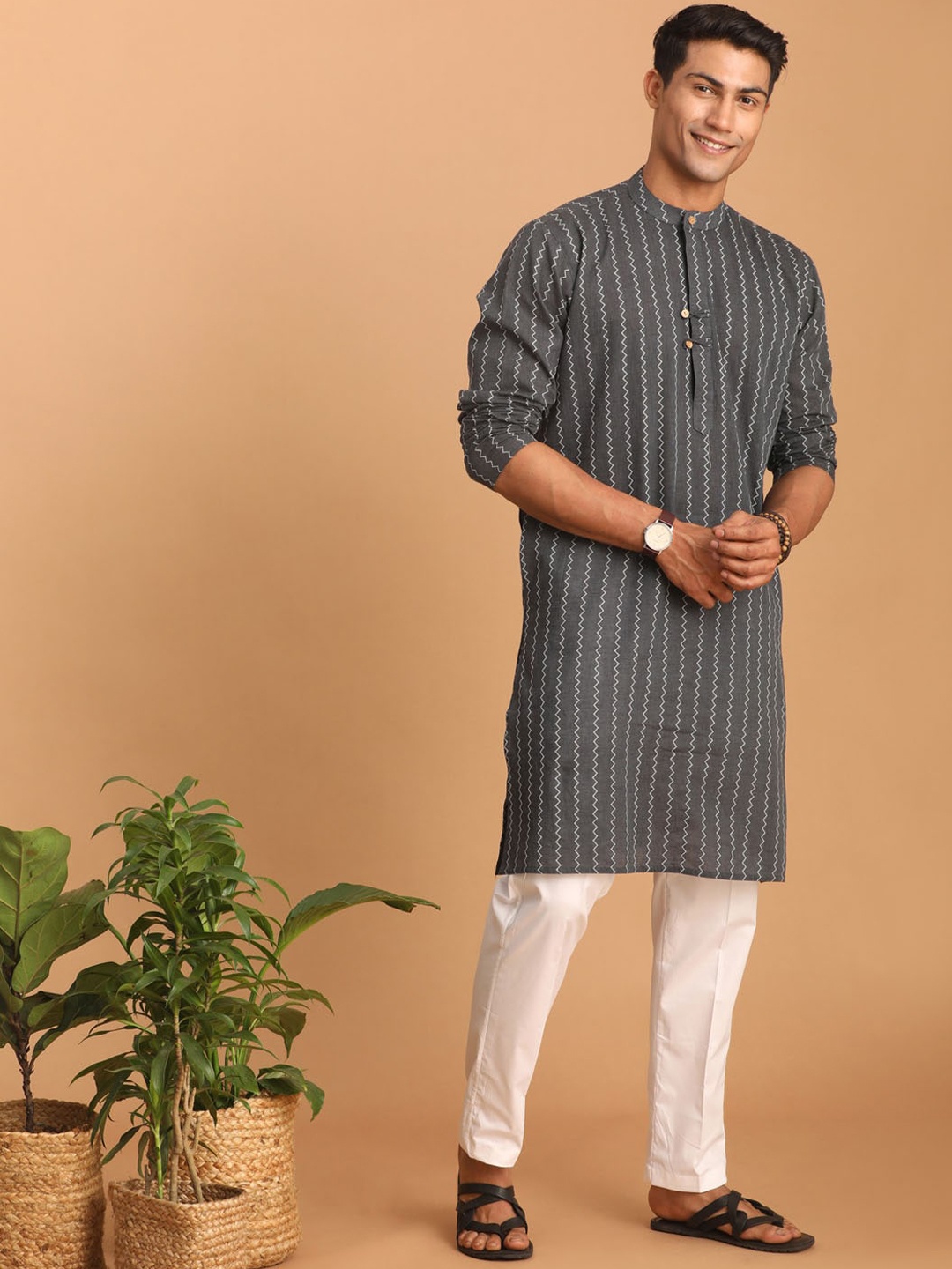 VASTRAMAY Woven Design Band Collar Pure Cotton Sustainable Kurta With Trousers, Grey
VASTRAMAY Woven Design Band Collar Pure Cotton Sustainable Kurta With Trousers, Grey
