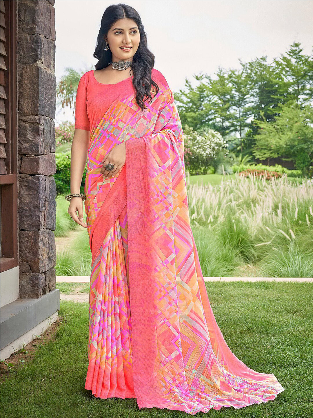 Kasak Geometric Printed Poly Chiffon Block Print Saree, Pink
Kasak Geometric Printed Poly Chiffon Block Print Saree, Pink