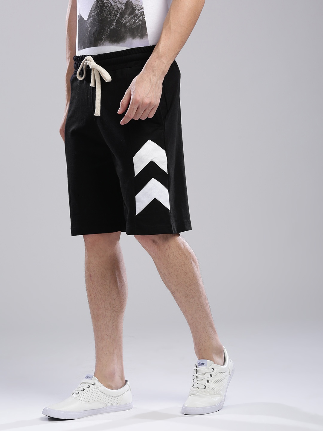 Hubberholme Men Black Solid Casual Shorts