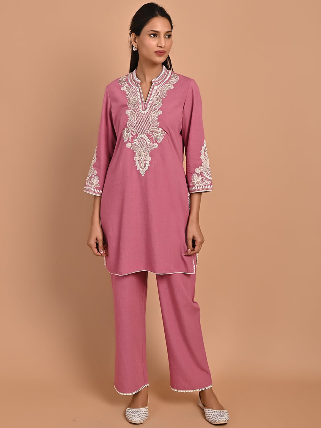 Lakshita Ethnic Motifs Yoke Design Regular Sequinned Georgette Kurti with Palazzos, Pink
Lakshita Ethnic Motifs Yoke Design Regular Sequinned Georgette Kurti with Palazzos, Pink
