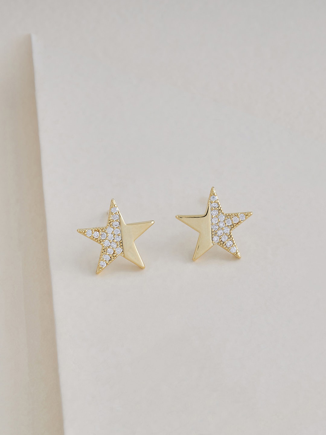 Kushal's Fashion Jewellery Gold-Plated Cubic Zirconia Contemporary Studs Earrings, White
Kushal's Fashion Jewellery Gold-Plated Cubic Zirconia Contemporary Studs Earrings, White