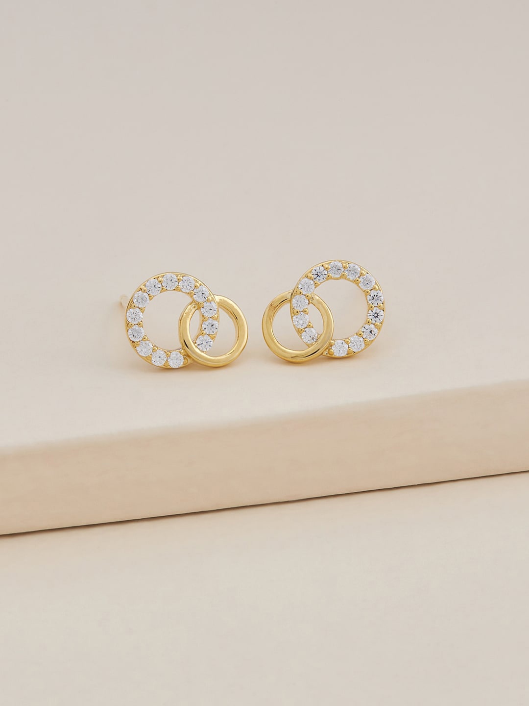Kushal's Fashion Jewellery Gold-Plated Cubic Zirconia Contemporary Studs Earrings, White
Kushal's Fashion Jewellery Gold-Plated Cubic Zirconia Contemporary Studs Earrings, White