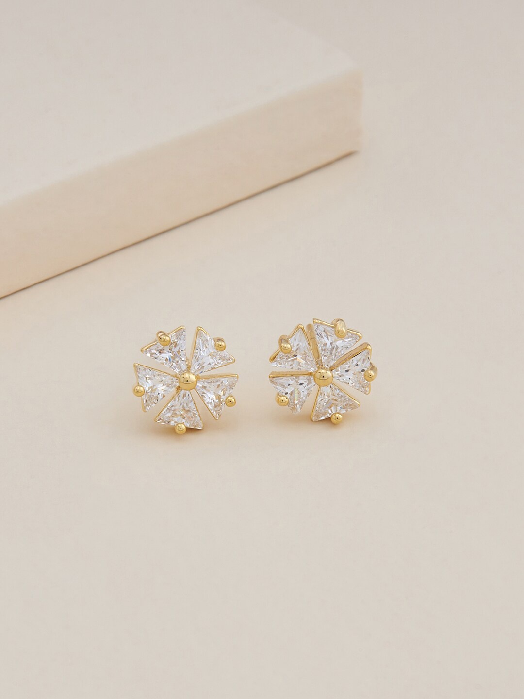 Kushal's Fashion Jewellery Gold-Plated Cubic Zirconia Contemporary Studs Earrings, White
Kushal's Fashion Jewellery Gold-Plated Cubic Zirconia Contemporary Studs Earrings, White
