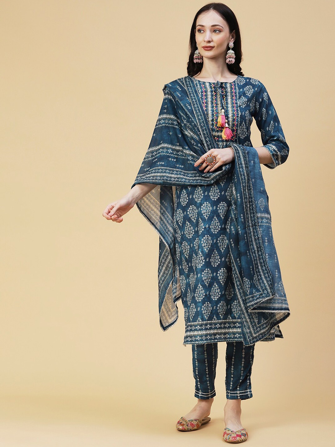 FASHOR Ethnic Motifs Printed Thread Work Tie-Up Neck Linen Kurta with Trousers & Dupatta, Navy blue
FASHOR Ethnic Motifs Printed Thread Work Tie-Up Neck Linen Kurta with Trousers & Dupatta, Navy blue