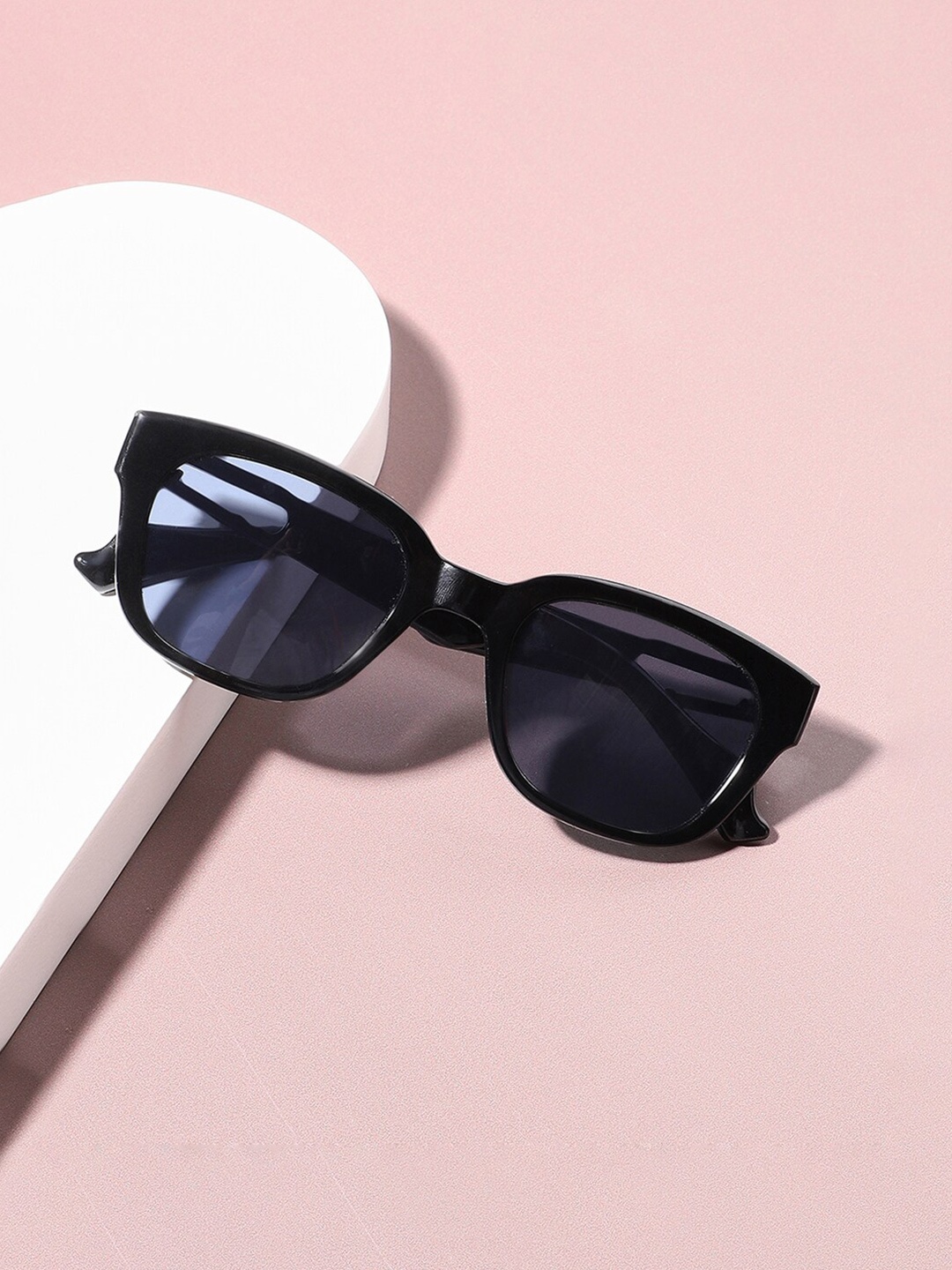 French Accent Men Wayfarer Sunglasses with Polarised Lens SS23FA_HSSG1291, Black
French Accent Men Wayfarer Sunglasses with Polarised Lens SS23FA_HSSG1291, Black